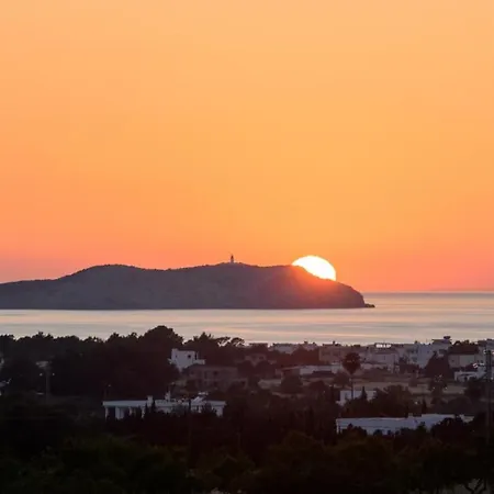 Villa Mestre Is A Huge With Stunning Sunset Views Near To San Antonio San Antonio (Ibiza)