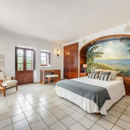 Mestre Is A Huge With Stunning Sunset Views Near To San Antonio