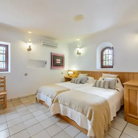 Mestre Is A Huge With Stunning Sunset Views Near To Villa Sant Antoni de Portmany